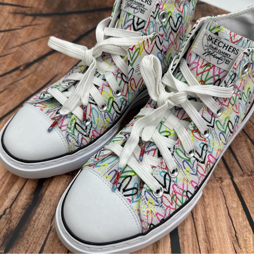 Skechers JGOLDCROWN Platform Shoes Embroidered Hearts High Top Shoes Size 9.5